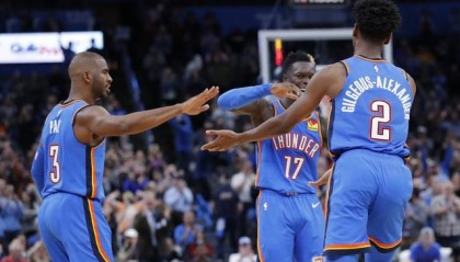  亚历山大30+10雷霆屠公牛  