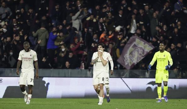  萨勒尼塔纳防守反击奏效，弱旅爆冷掀翻豪门